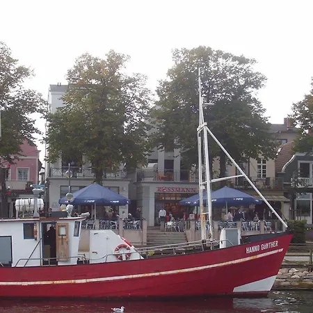 Warnemuende Strandkieker 60444